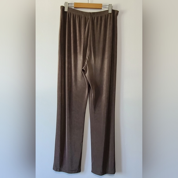 Travelers by Chico's wrinkle free slinky straight leg stretchy pants, Sz M - Picture 3 of 7